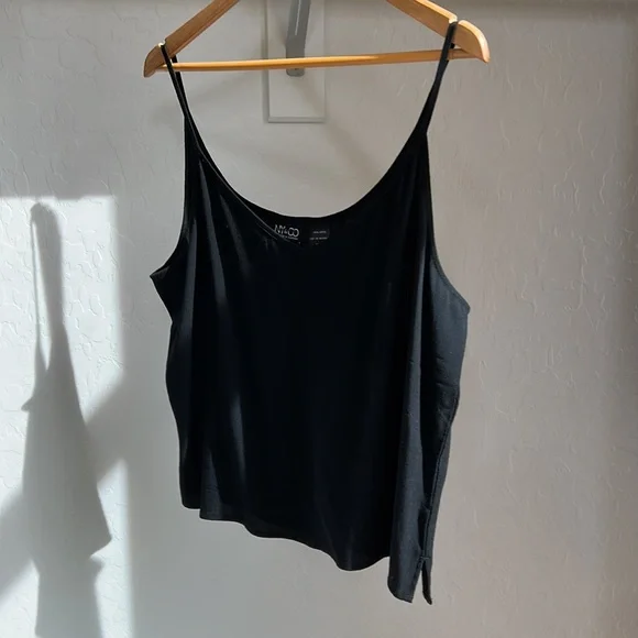 Tank Top Bundle - Picture 5 of 6